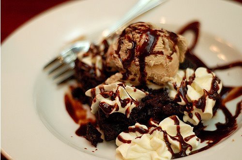 foodluxury:  Love Food? This blog is for you. 