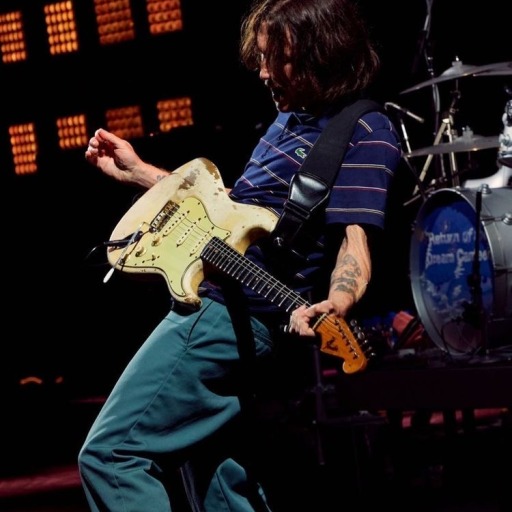 livingthereinaflower:  John Frusciante and