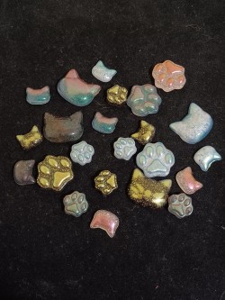 snake-jazz:Hey everyone it’s time for a shop update I’ve got new molds and new mica powders  that change color in the light, make sure to check out my Instagram for a full listing (I’ll be uploading a lot more pics like these over the