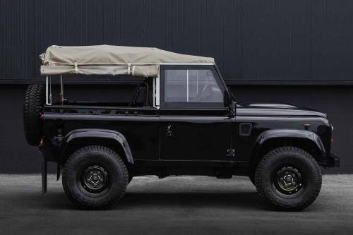 uncrate: 2007 Land Rover Defender 90 TD4 SUV