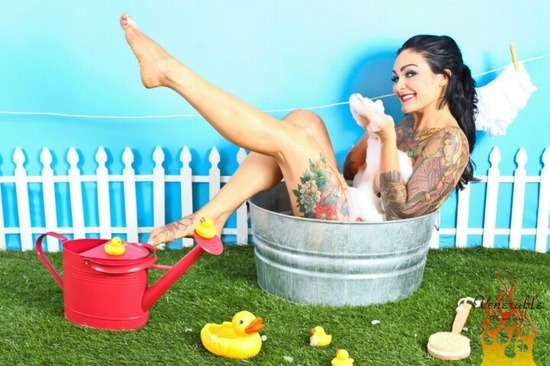 Women with tatoos