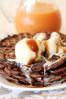 fullcravings:  GF Chocolate Waffles 