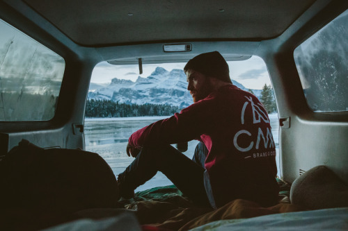earthil:  travel, love, live
