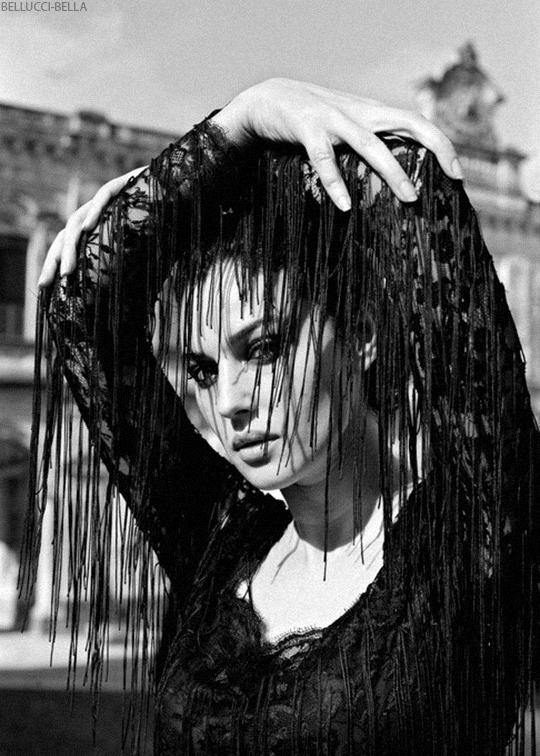 bellucci-bella:Monica Bellucci by Ferdinando Scianna, 1997