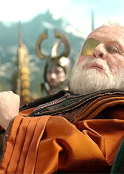 dailymarvelheroes:# anthony hopkins really flew his oscar-winning ass down to australia