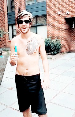 thealltimelows:  Jack Barakat being cute while doing the ALS Ice Bucket Challenge (ﾉ◕ヮ◕)ﾉ*:･ﾟ✧*:･ﾟ✧  x 
