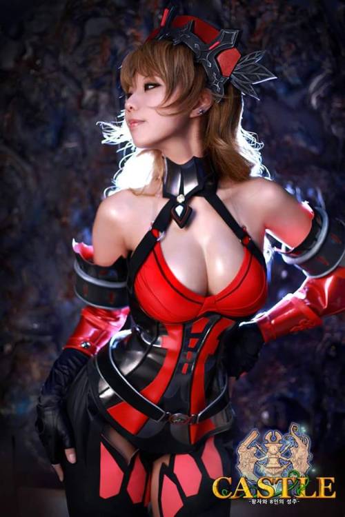 hottestcosplayer:  Hottest Cosplayer features the hottest cosplayers from around the world! Submit your photos to be featured! Submit as many photos as you want!