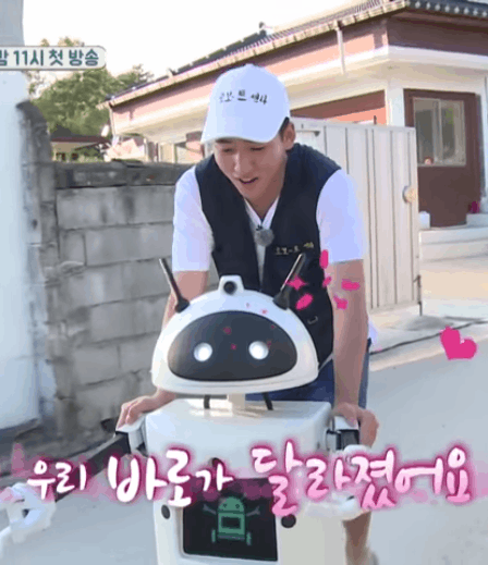 pumpumpkin-chyeah:  Baro caring boyfriend ver vs Baro destructive boyfriend ver