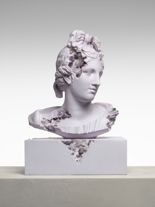 Daniel ArshamAmethyst Eroded Bust of Venus of the Capitol, 2021Amethyst, Quartz, hydrostoneCourtesy 