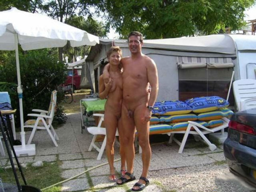 thehomenudist:  Camping