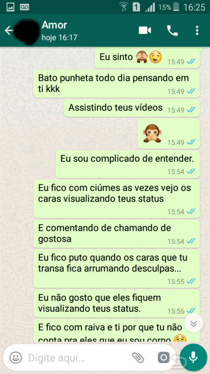 ubersongomes: taradinhoscasal:DR DE CORNO.  O maridão querendo ver a esposa sendo penetrada por dois