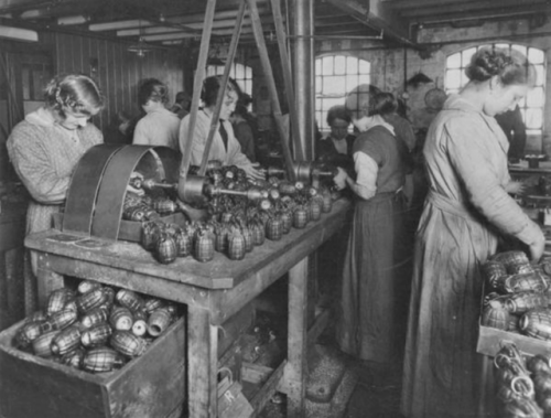 observationballoons:British women making hand grenades (Mills bombs) - 1916