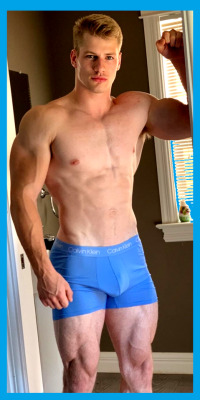 patrick-the-great:  BLUE SHORTS
