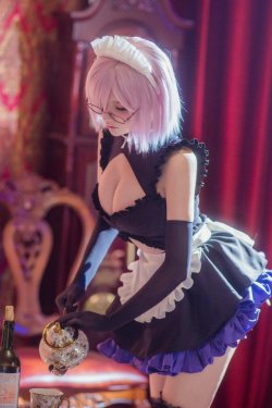 love-cosplaygirls:  Maid Mashu Cosplay by Maou