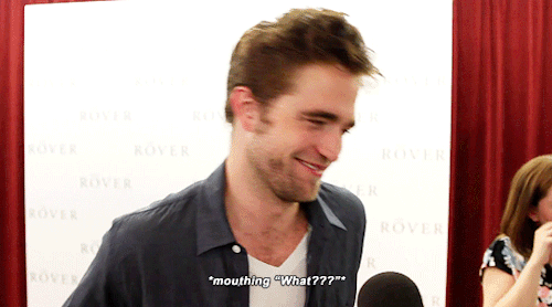 Robert Pattinson is (not) a fashion guru