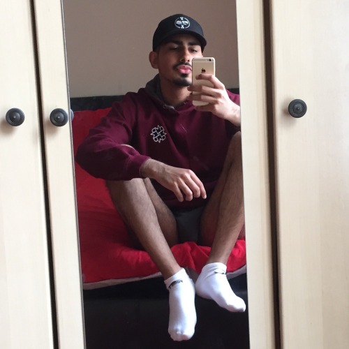 pakism:  legz 