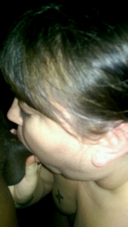 itsmytruthtotell:  I love to deep throat….