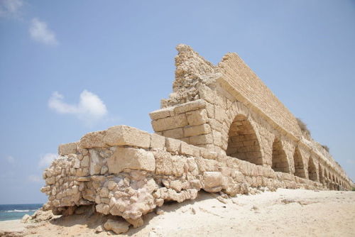 historyfilia: Ancient Roman aqueduct in Caesarea Maritima