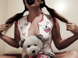 sirsprincess22:  Aren’t my pigtails cute,