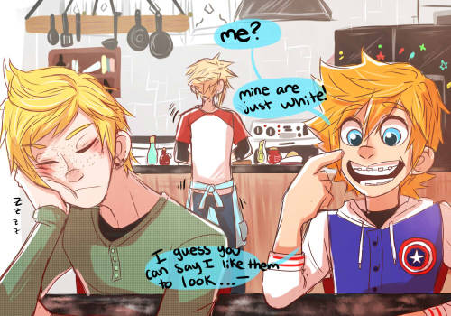 the-chocobros:  Prompto: That’s another damn dollar for the “Referencing-my-own-game-series” jar RUCKSACK.Roxas: FINE. You know I’d hate myself if I DON’T TAKE EACH AND EVERY OPPORTUNITY.Cloud: I can’t handle you.
