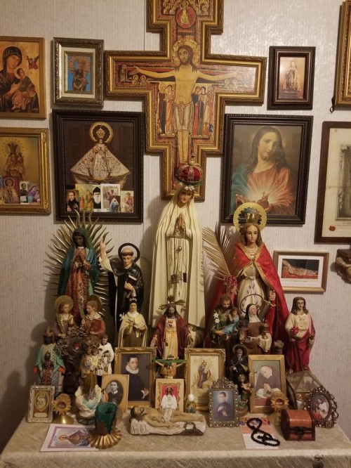 The Beauty Of Home Altars ✝️🤍