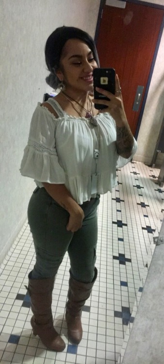 marie2403: Just a little booty