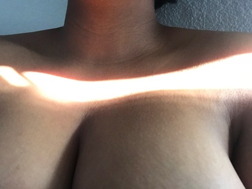 accaraspeaks: Plant kisses here