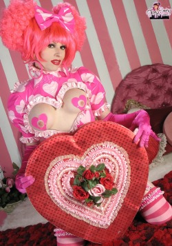 Taraemory:  Well, My Valentines Day Shoot Is Up. It’s So Sweet You’ll Probably