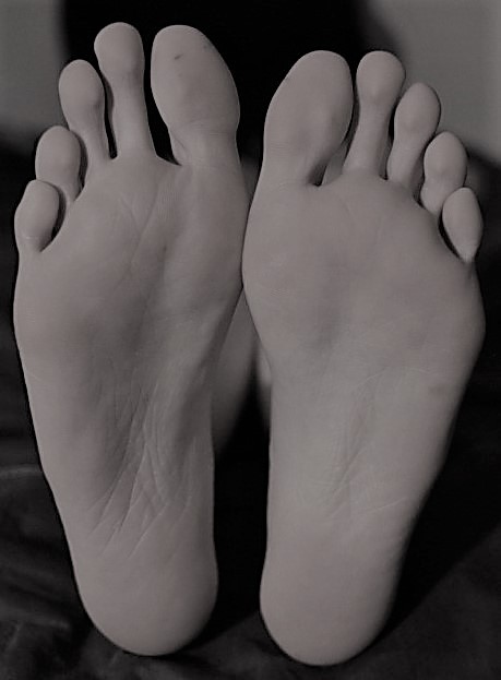 loveandfeet:What shot would you prefer?