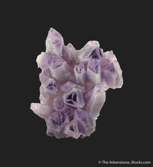 hematitehearts:  Amethyst with Phantoms Coated porn pictures