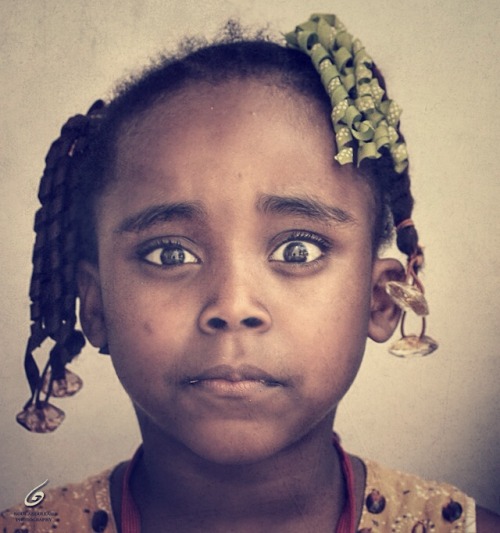 The look this little orphan girl gave me with her eyes is worth a thousand words. Instagram: il