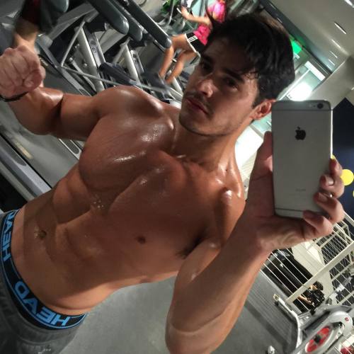 lumbrjax:  Instagram user @nicholasmassa http://ift.tt/1pNo6PF