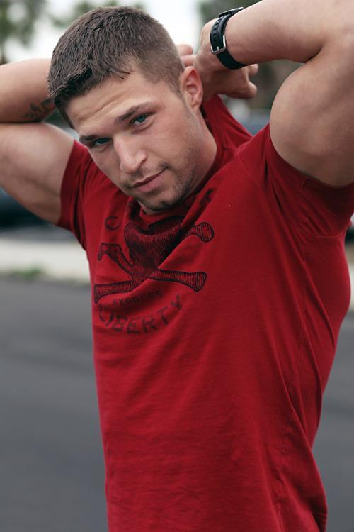 tumblinwithhotties:  Jon Doliana