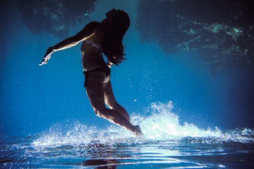 Train underwater model Gisel, photo Theresa Manchester Palawan, Philippines