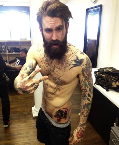 maninpink:  Ricki Hall – Tattoo and Beard Model on Tattooing Who is Ricki Hall?