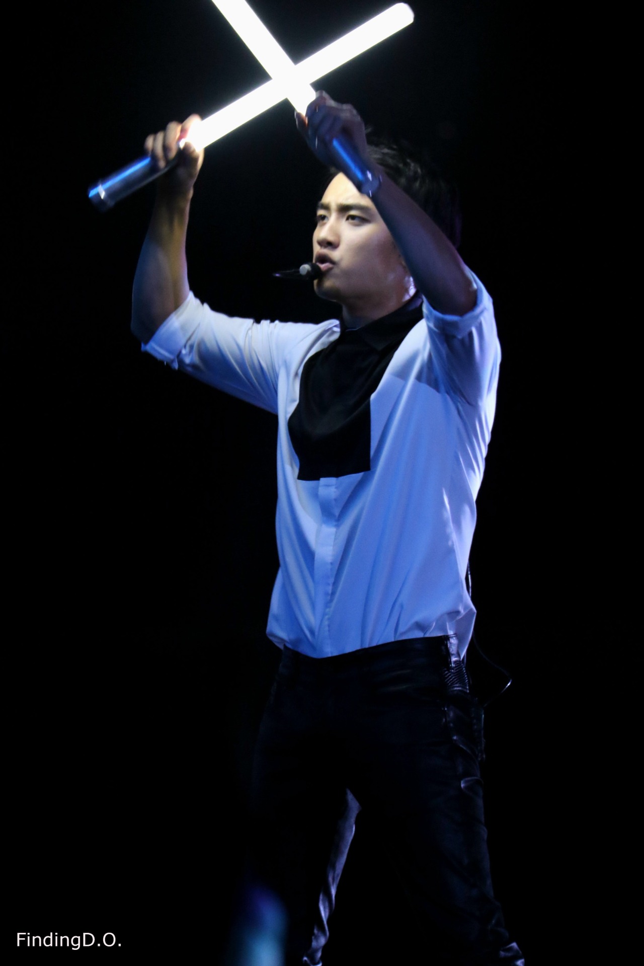 lovedo-3:  150912 (credit:@finding_do12)