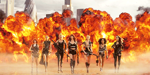 gurl:  Quiz: Which Member of Taylor Swift’s #Squad Are You?