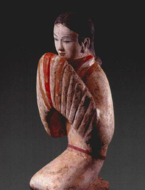 Han dynasty beauty by -六十七-微笑女俑 彩绘塑衣式陶俑 西汉景阳帝陵陪葬墓出土