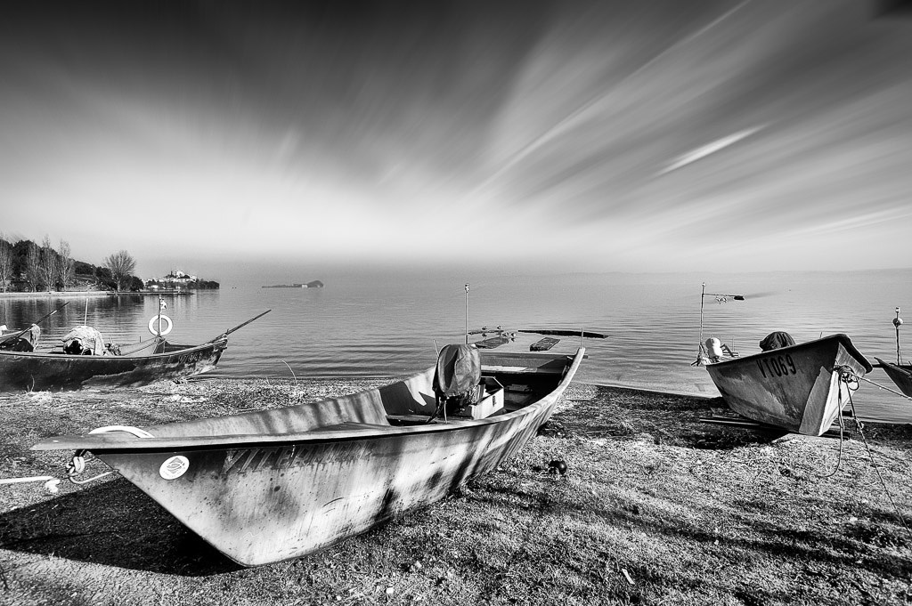 lensblr-network:  Marta - Villagio dei pescatori  photo by rb-webphoto.tumblr.com