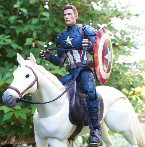 rogers-and-stark: Tony, it’s your prince on a white horse