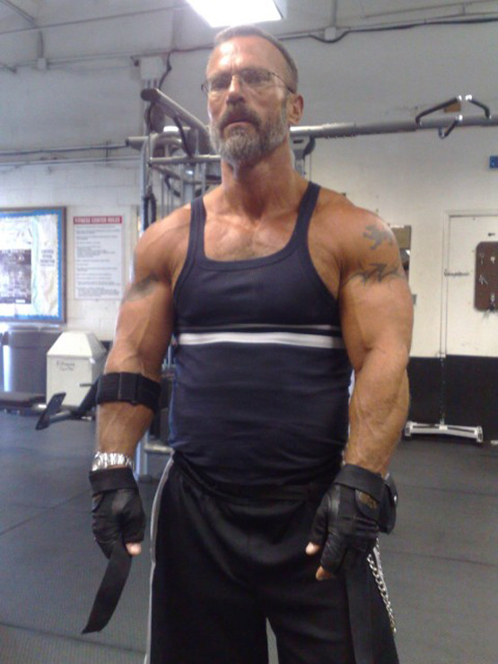 planesdrifter:  Follow planesdrifter: trueTHAT if you’re an admirer of older, hairy