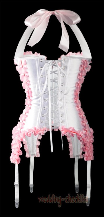 amarriedsissy:  Probably my all time favorite corset!http://amarriedsissy.blogspot.com