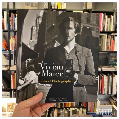 ♥️ Vivian Maier Street photographer éd. @powerhousebooks est disponible au rayon Photographie de la 