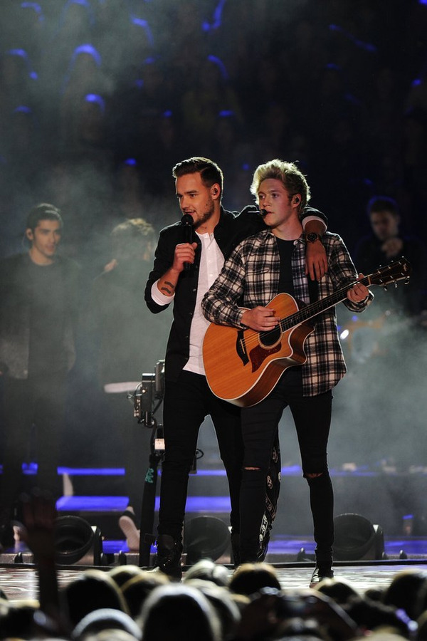 direct-news:  First Look: One Direction Celebrates ‘Four’ in NBC TV Special (airs