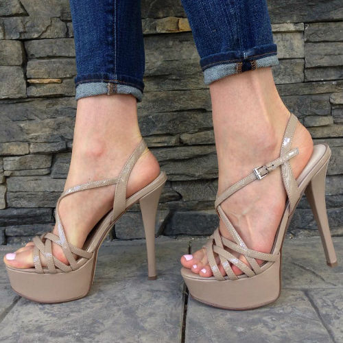 maybenottomorrowyet:  highheelsfashionmodels:  for more high heels pictures, go to: http://highheelsfashionmodels.tumblr.com  Now new pics are added EVERY HOUR!#Femininity / #High Heels / #Sexy Clothing / #Femboys / #Bimboes / #Sissies ** Enjoy 28,000+