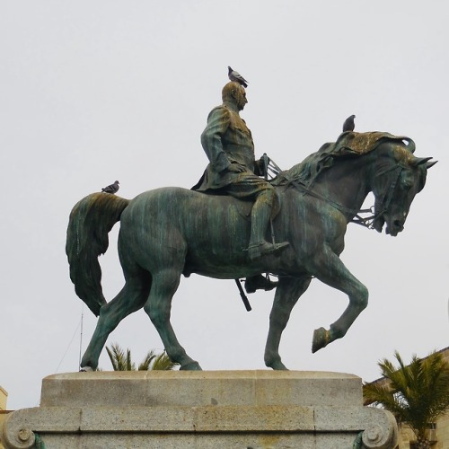 Dos vistas del caudillo, Jerez de la Frontera, 2019.