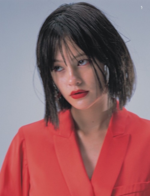 yua:“Red Velvet” by Nobuyoshi Araki for Dazed Magazine Autumn/Winter 2017