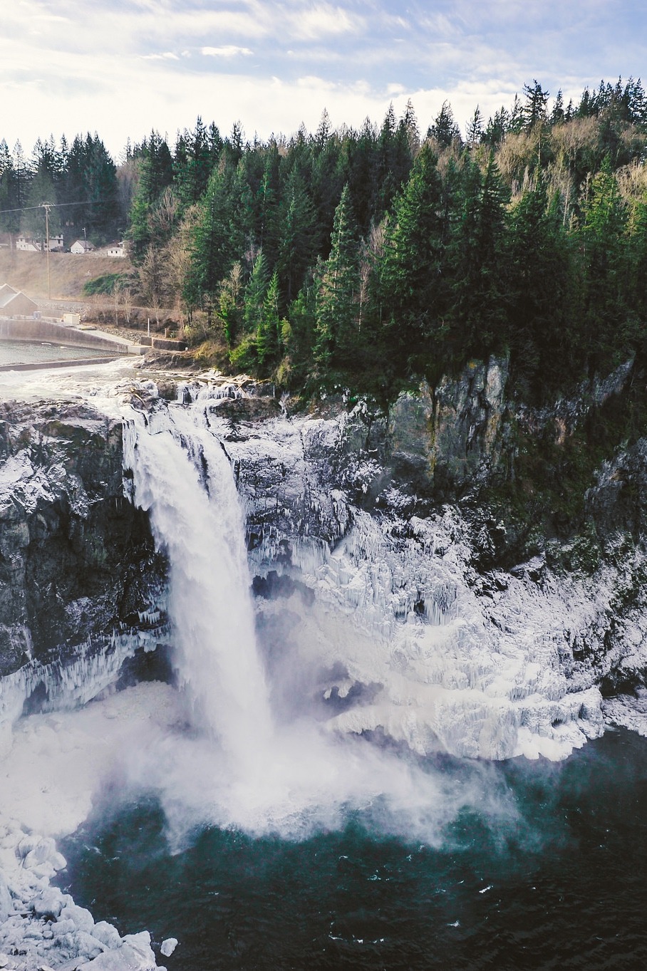 eartheld:sidestroke:  decepticun:  Untitled | by aMp Visual Concepts  PURE NATURE