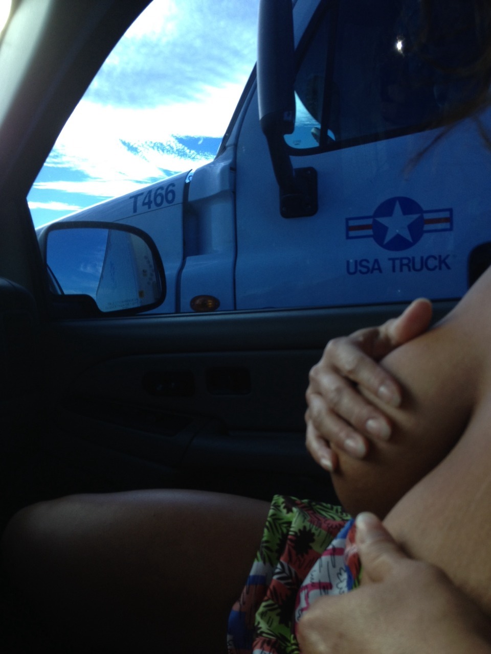 a-touch-of-sweetness:  She flashed about 6 different truckers last weekend on the