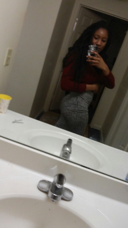lostqueenlostqueen:  I went out over the weekend caking like this 